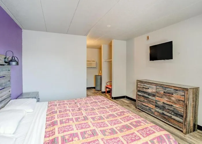 Hotel O Miami & Midway Airport 2*