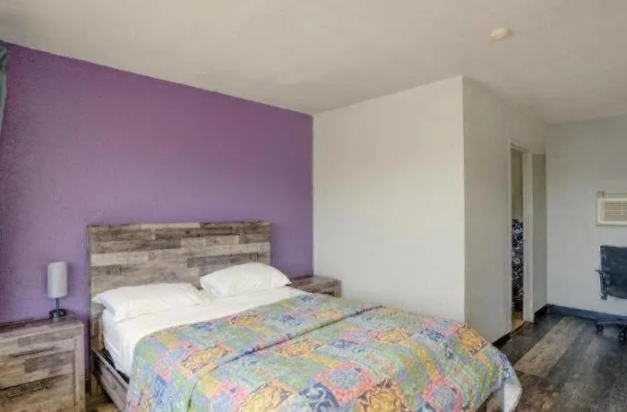 O Miami & Midway Airport Hotel